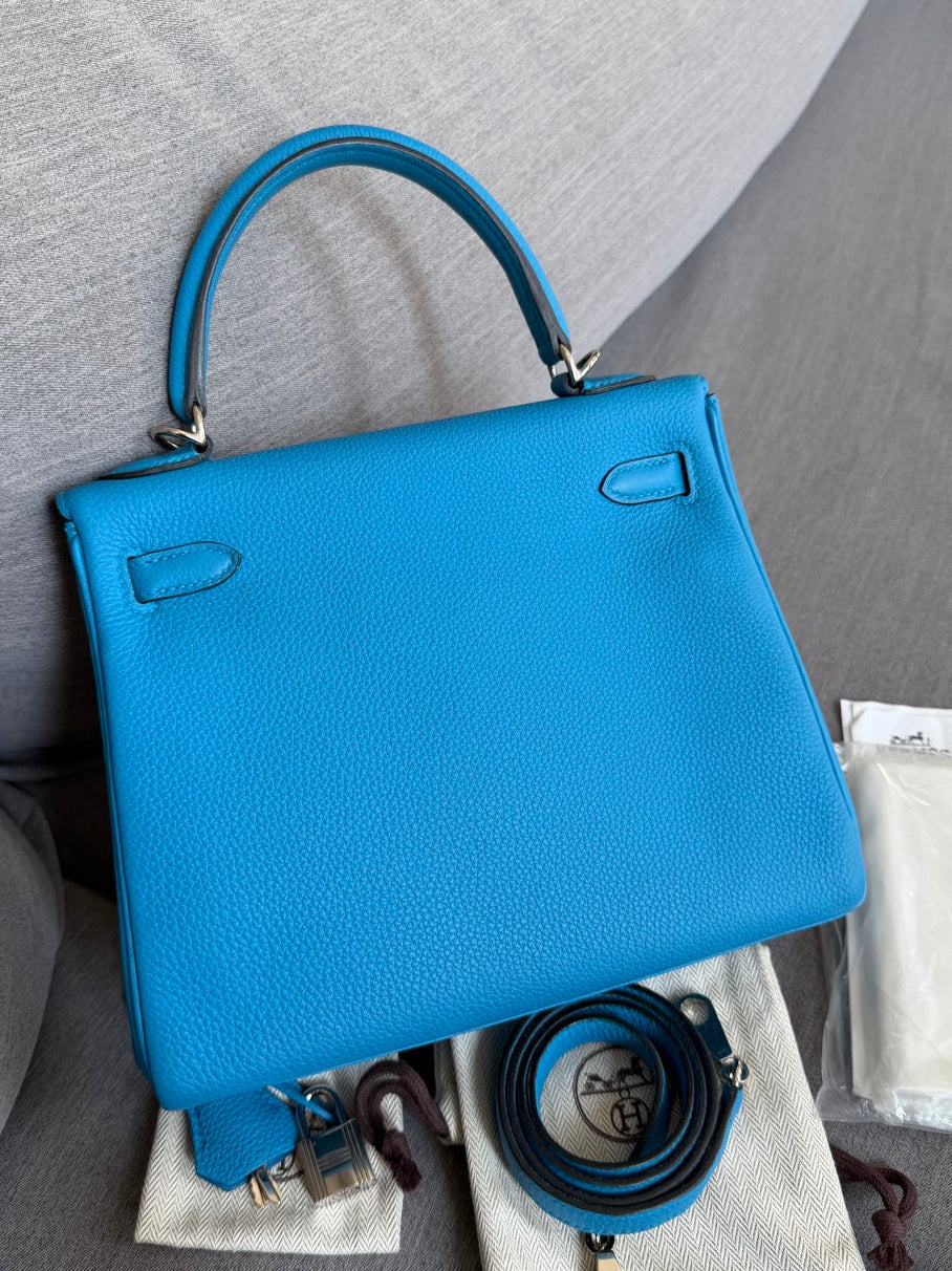 HERMÈS Kelly 25 Bleu Zanzibar B3 Togo Leather PHW stamp A 2018