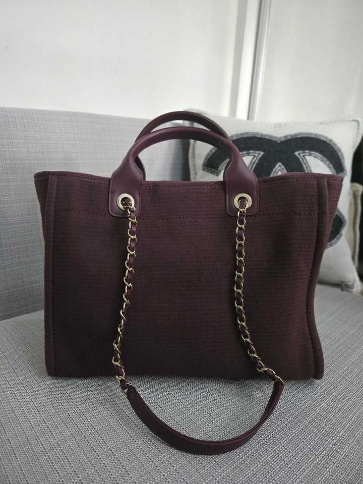 Chanel 24B 2024 Fall/Winter Collection Burgundy Tweed Deauville Tote with Leather top handle size small and Detachable pouch