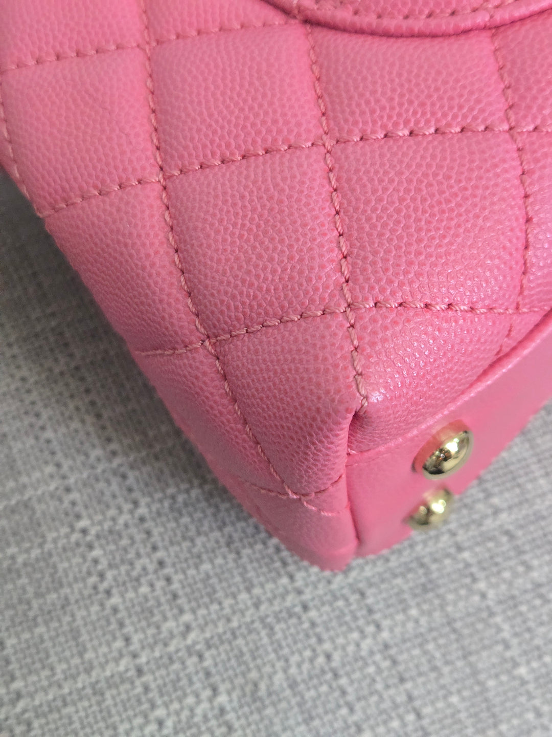 Chanel series 31 21P 2021 Pre Spring/Summer Collection Pink Caviar Coco Handle Flap Bag with Top Handle and Detachable Strap size Small