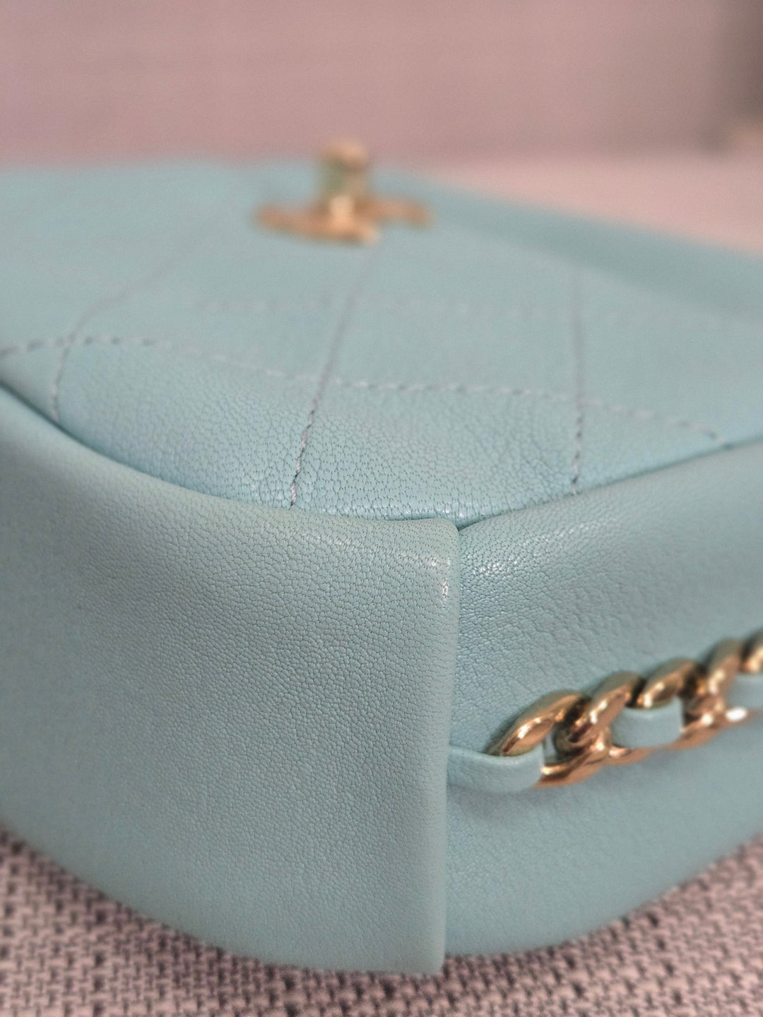 Chanel Series 26 2018/2019 19C Tiffany Blue Calfskin Casual Trip Camera Case Bag with Champagne GHW