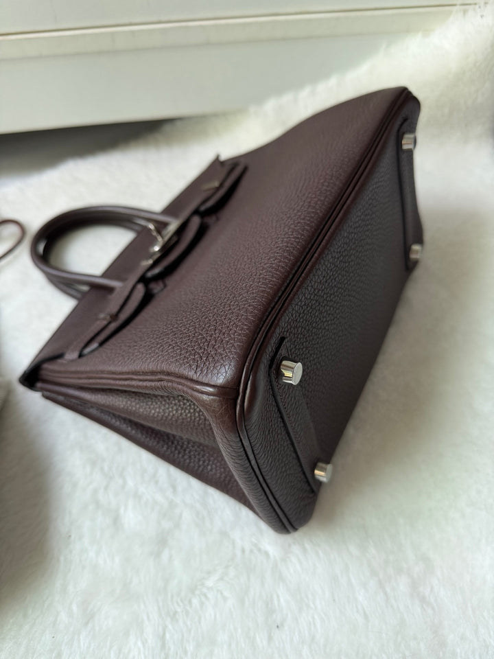 HERMES Cacao Togo Leather PHW Birkin 25 Stamp M in sq