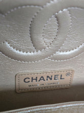 Load image into Gallery viewer, CHANEL 17B 2017 Rose Gold Caviar Chevron Medium Classic Double Flap Bag SHW
