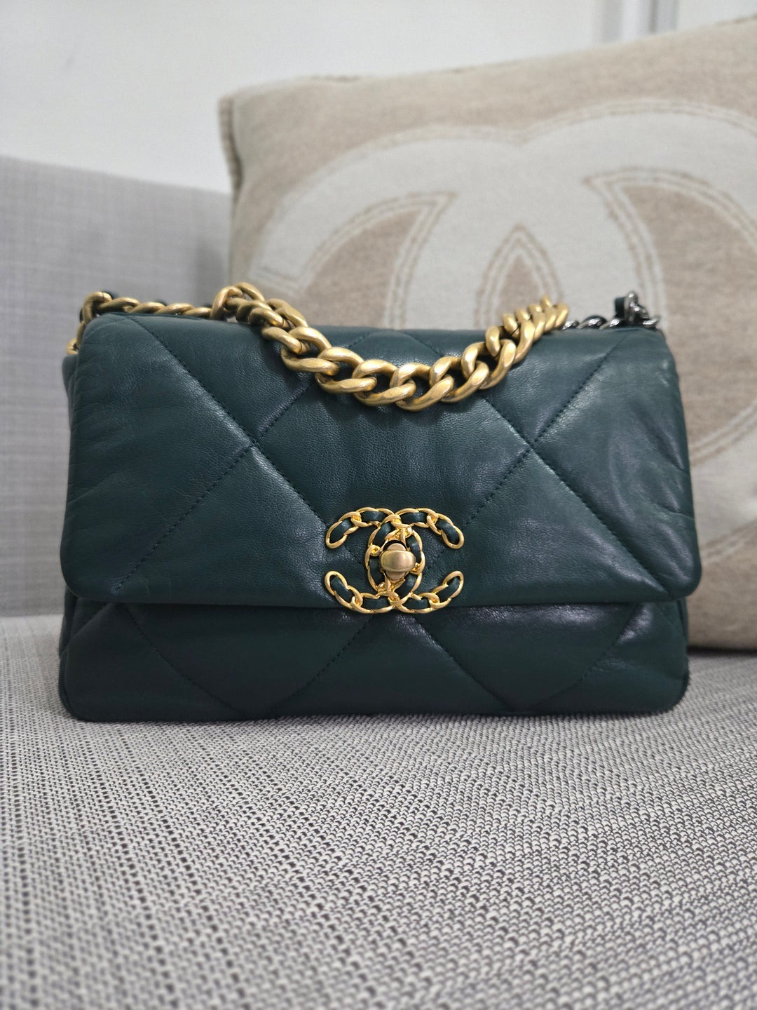 Chanel 19 size Small 26 cms series  Fall/Winter Collection Dark Green/Teal Goatskin Mixed hardware flap bag