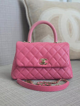 Load image into Gallery viewer, Chanel series 31 21P 2021 Pre Spring/Summer Collection Pink Caviar Coco Handle Flap Bag with Top Handle and Detachable Strap size Small
