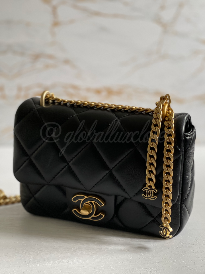 Chanel 22P Black Lambskin GHW Square mini flap bag