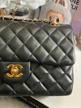 Load image into Gallery viewer, Chanel series 1 (circa 1989-1991) Black Lambskin 24K GHW Small Classic Double Flap Vintage Bag
