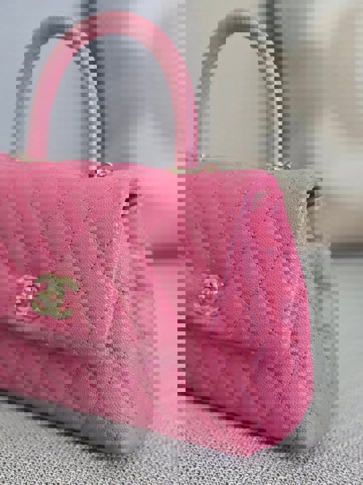 Chanel series 31 21P 2021 Pre Spring/Summer Collection Pink Caviar Coco Handle Flap Bag with Top Handle and Detachable Strap size Small