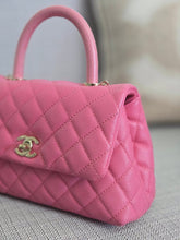 Load image into Gallery viewer, Chanel series 31 21P 2021 Pre Spring/Summer Collection Pink Caviar Coco Handle Flap Bag with Top Handle and Detachable Strap size Small
