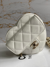 Load image into Gallery viewer, Chanel 22S White Lambskin LGHW Heart Belt bag
