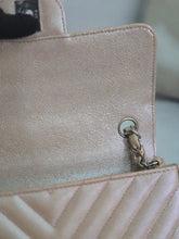 Load image into Gallery viewer, Chanel series 24 17B 2017 Fall/Winter Collection Iridescent Rose Gold Caviar Silver hardware Chevron Mini Rectangular Flap Bag
