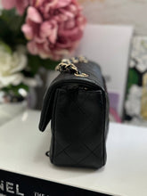 Load image into Gallery viewer, Chanel series 24 17B 2017 Fall/Winter Collection Black caviar LGHW Mini Rectangular Flap Bag with Burgundy Leather lining
