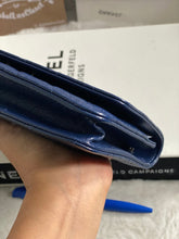 Load image into Gallery viewer, Chanel series 24 17B 2017 Fall/Winter Collection Navy Caviar SHW Classic Wallet on chain (WOC)
