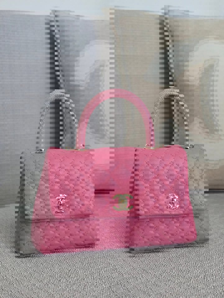 Chanel series 31 21P 2021 Pre Spring/Summer Collection Pink Caviar Coco Handle Flap Bag with Top Handle and Detachable Strap size Small