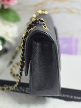Load image into Gallery viewer, Chanel series 20 2015 Black Caviar GHW 11.12 Timeless ML Medium Classic Double Flap Bag
