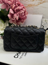 Load image into Gallery viewer, Chanel series 24 17B 2017 Fall/Winter Collection Black caviar LGHW Mini Rectangular Flap Bag with Burgundy Leather lining

