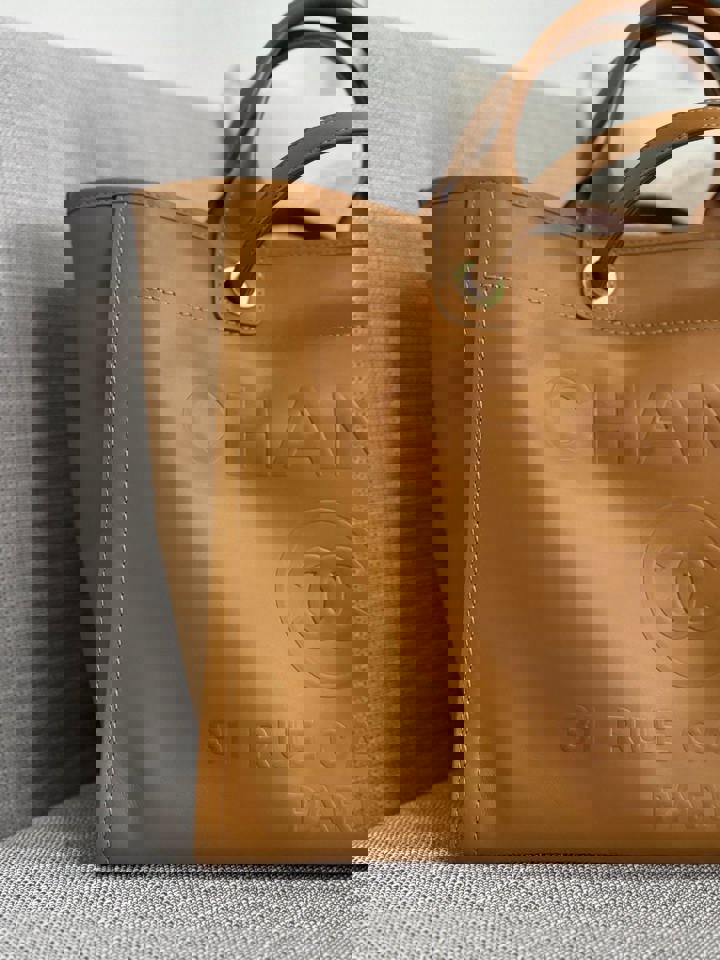 Chanel series 31 21S 2021 Spring/Summer collection Caramel Calf skin aged GHW Medium/Large Deauville Tote Bag with Top handle