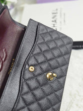 Load image into Gallery viewer, Chanel series 20 2015 Black Caviar GHW 11.12 Timeless ML Medium Classic Double Flap Bag
