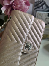 Load image into Gallery viewer, Chanel series 24 17B 2017 Fall/Winter collection Rose Gold Chevron Caviar Medium ML Timeless Classic Double Flap Bag with SHW

