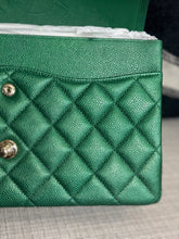 Load image into Gallery viewer, Chanel series 25 18S 2018 Spring/Summer Collection Pearly Emerald Green Caviar Champagne GHW Jumbo Timeless Classic Double Flap Bag
