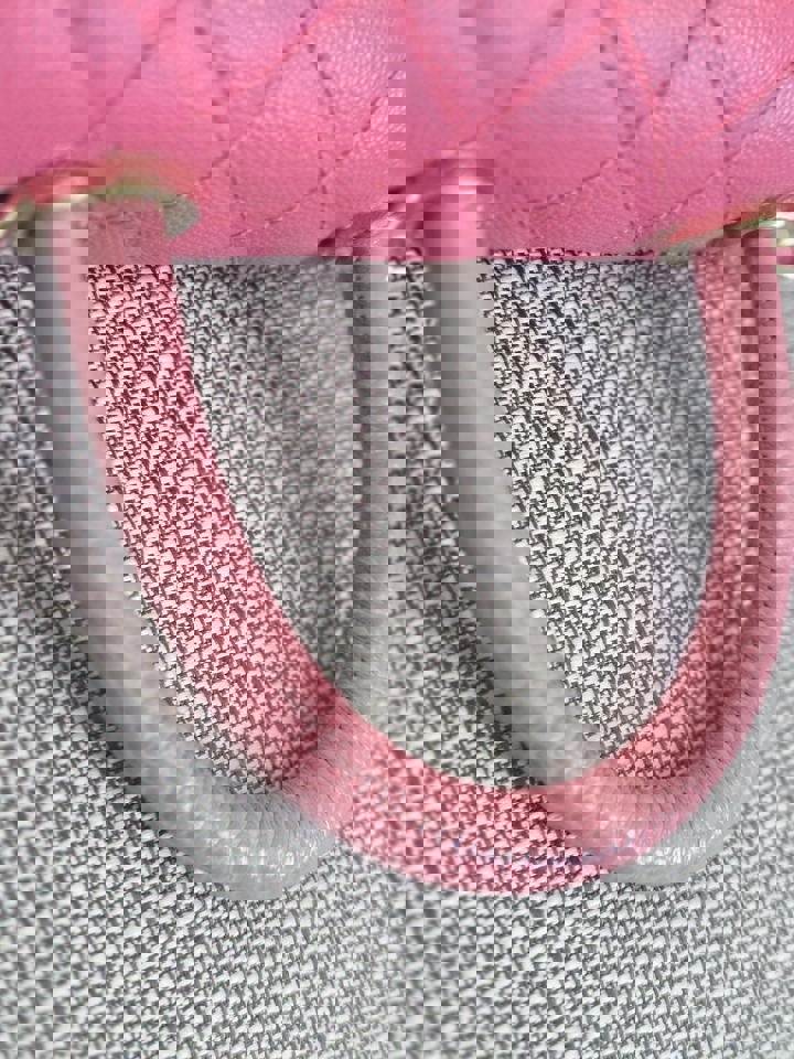 Chanel series 31 21P 2021 Pre Spring/Summer Collection Pink Caviar Coco Handle Flap Bag with Top Handle and Detachable Strap size Small