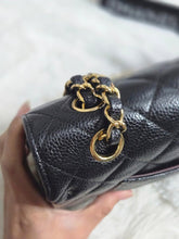 Load image into Gallery viewer, Chanel series 20 2015 Black Caviar GHW 11.12 Timeless ML Medium Classic Double Flap Bag
