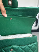 Load image into Gallery viewer, Chanel series 25 18S 2018 Spring/Summer Collection Pearly Emerald Green Caviar Champagne GHW Jumbo Timeless Classic Double Flap Bag

