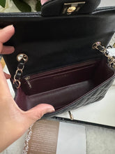 Load image into Gallery viewer, Chanel series 24 17B 2017 Fall/Winter Collection Black caviar LGHW Mini Rectangular Flap Bag with Burgundy Leather lining
