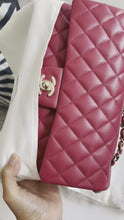 Load and play video in Gallery viewer, Chanel 21A Dark Pink/Raspberry Pink Caviar LGHW Medium ML Double flap Timeless Classic Bag
