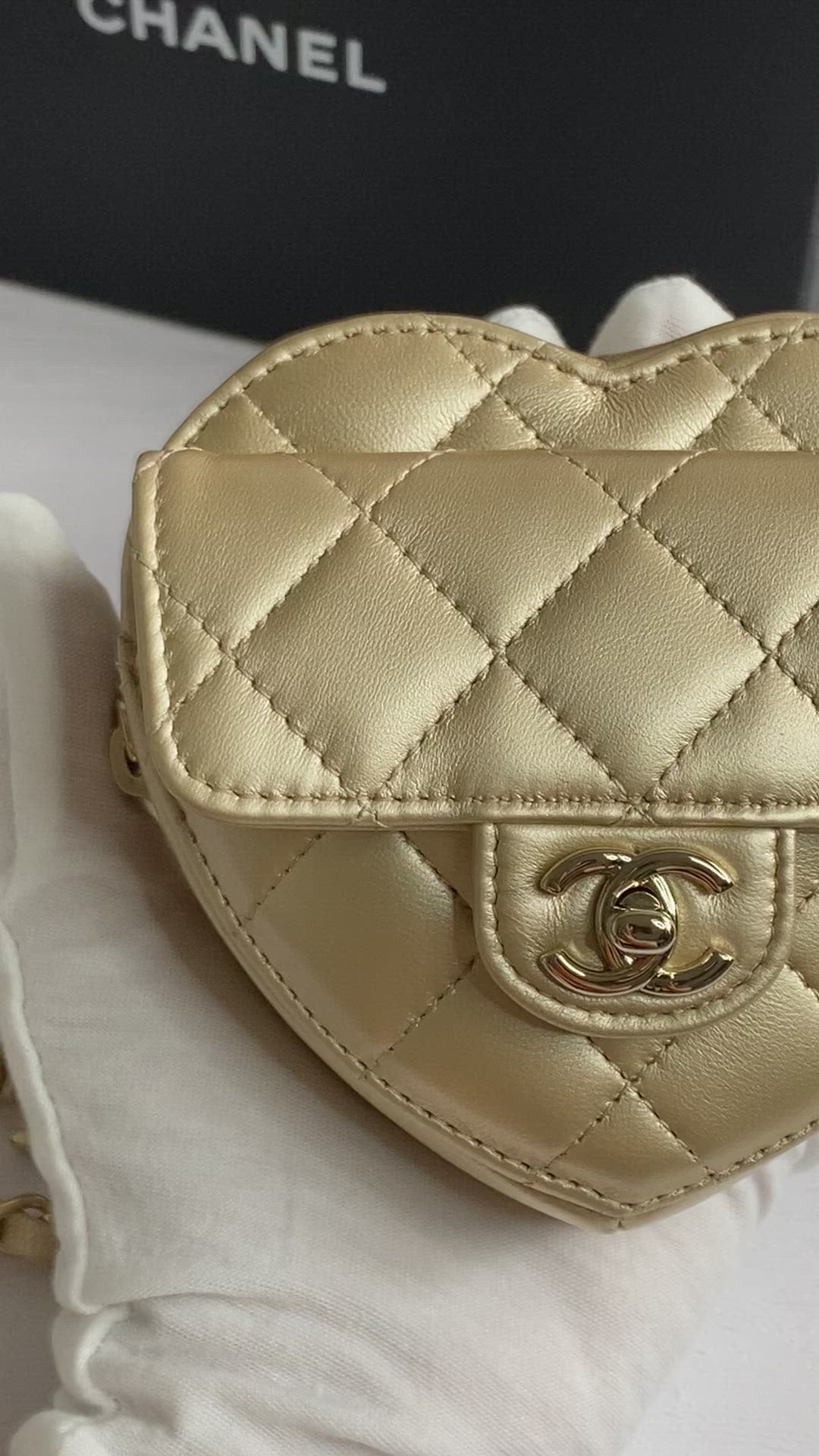 Chanel 22S Gold Lambskin LGHW Heart Belt bag