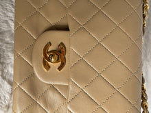 Load image into Gallery viewer, Chanel series 1 Beige Lambskin 24K GHW Small classic double flap bag
