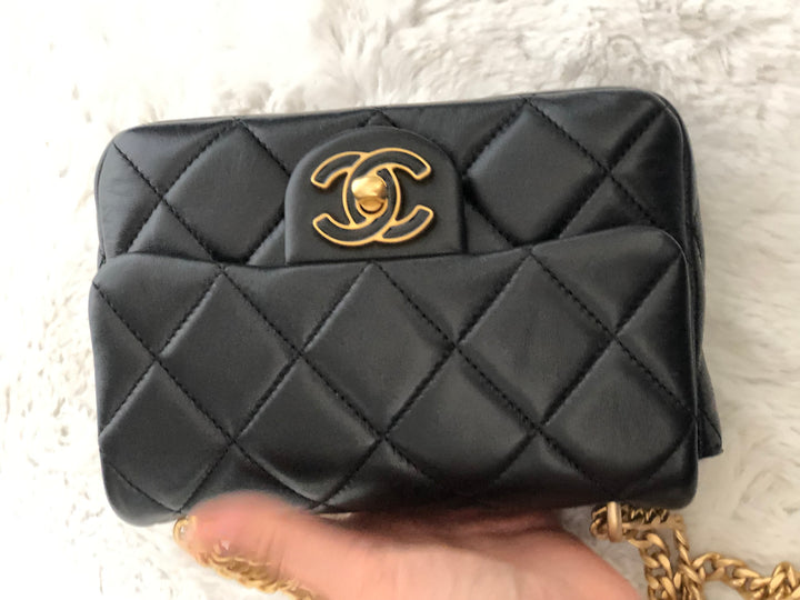 Chanel 22P Black Lambskin GHW Square mini flap bag