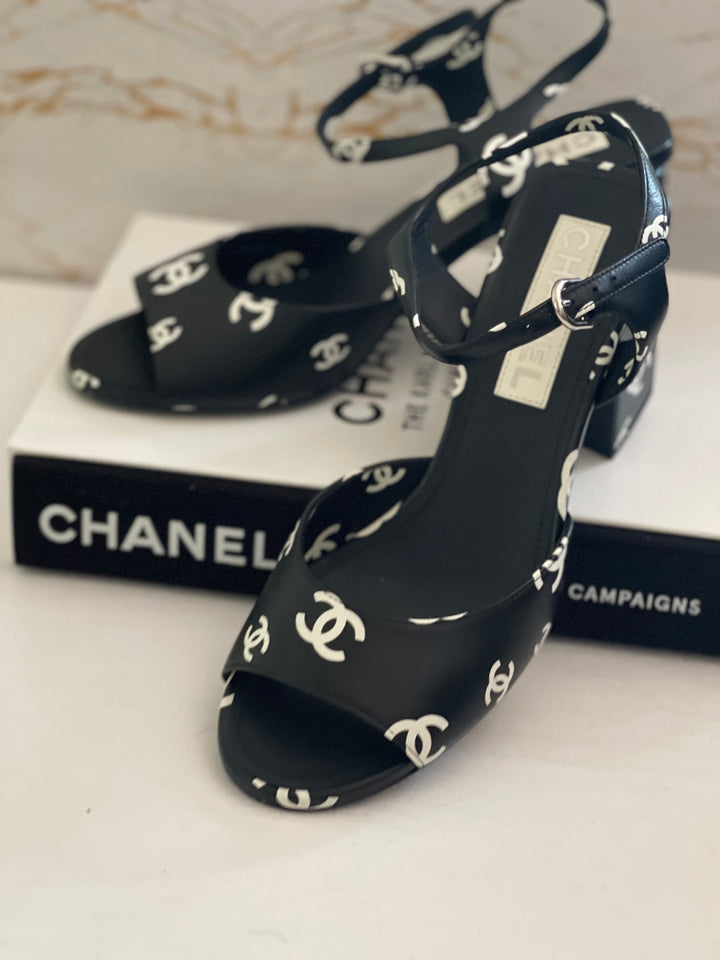 Chanel Runway 22S Collection Heeled Sandals Size EU 39 C