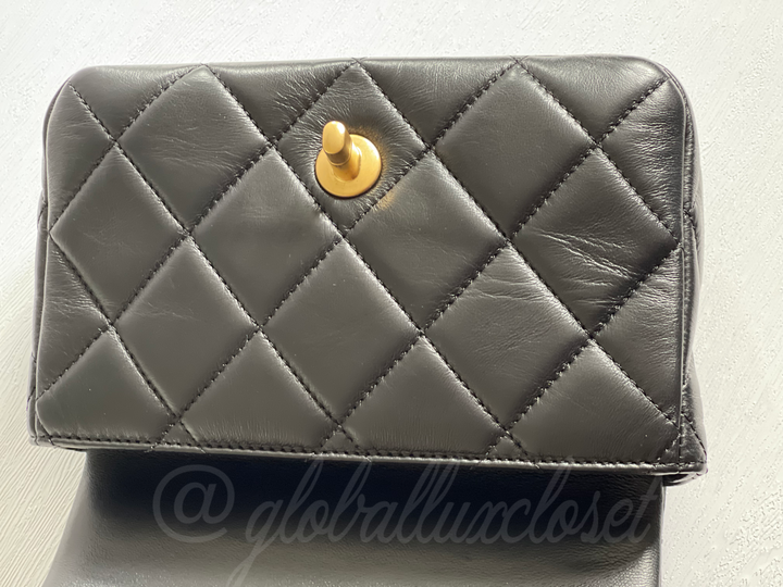 Chanel 22P Black Lambskin GHW Square mini flap bag