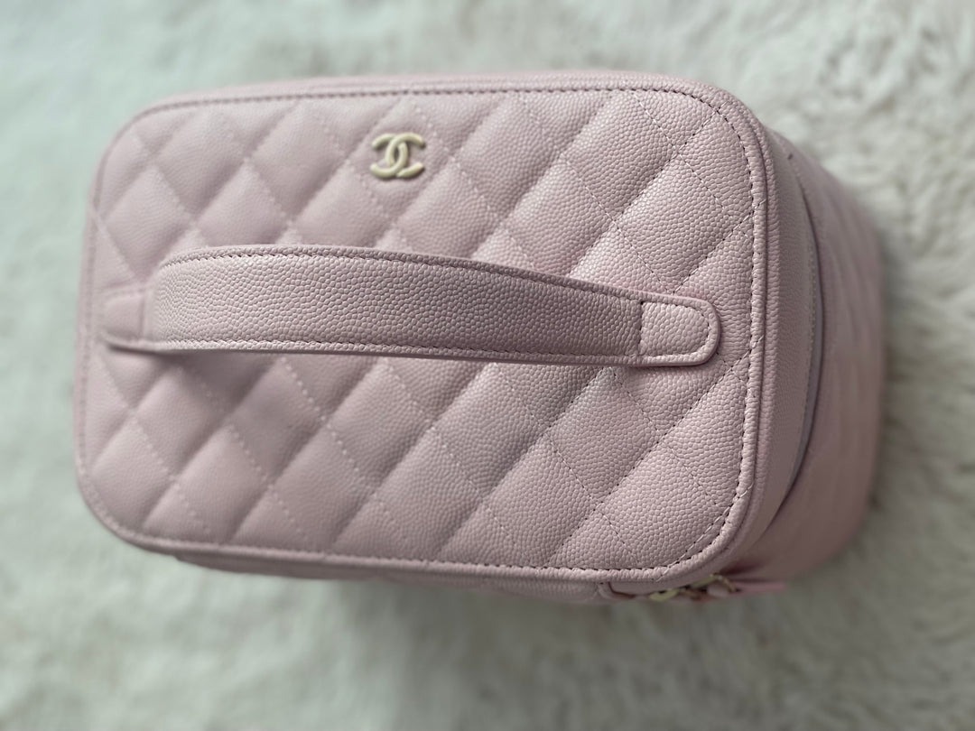 Chanel 21S pink caviar LGHW Large Vanity case