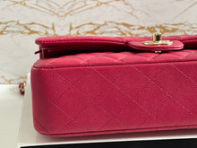 Load image into Gallery viewer, Chanel 21A Dark Pink/Raspberry Pink Caviar LGHW Medium ML Double flap Timeless Classic Bag
