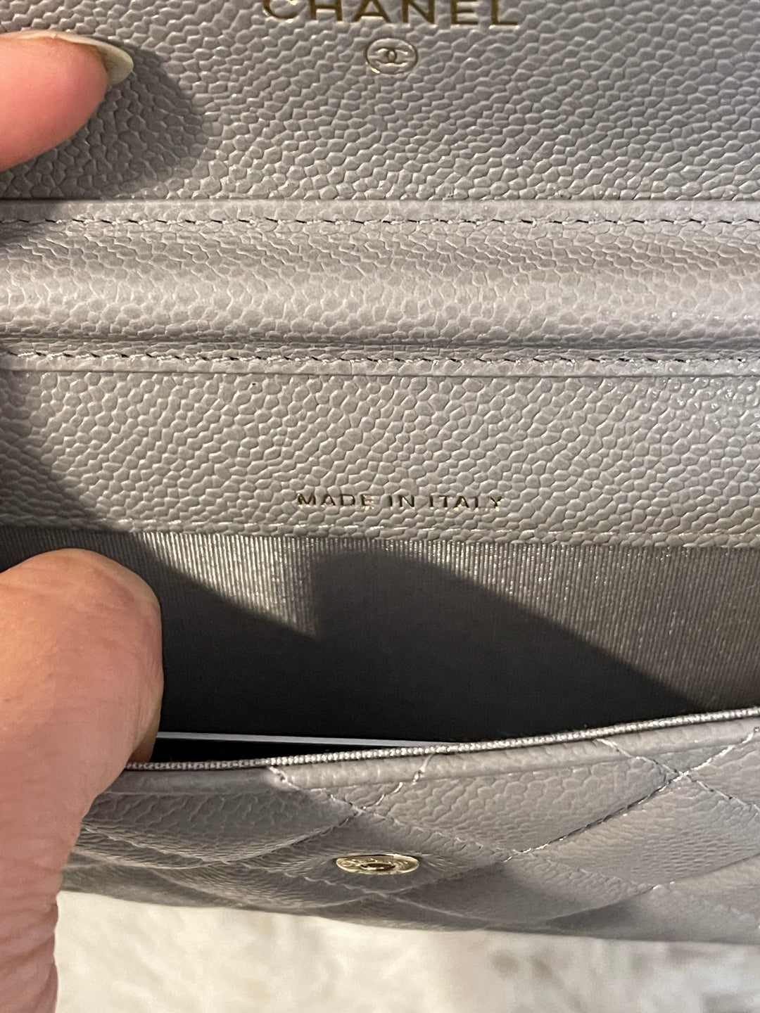 Chanel 21B Grey caviar coco chain o purse