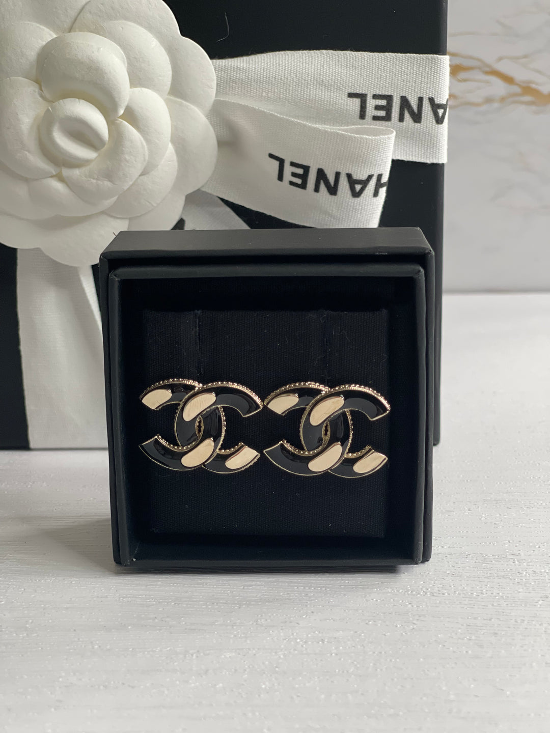 Chanel 21A Gold and Black CC Earrings