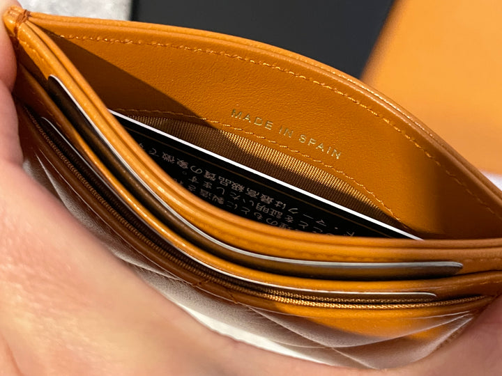 Chanel 19 Flat card holder in 21A Pumpkin spice Lambskin mixed hardware