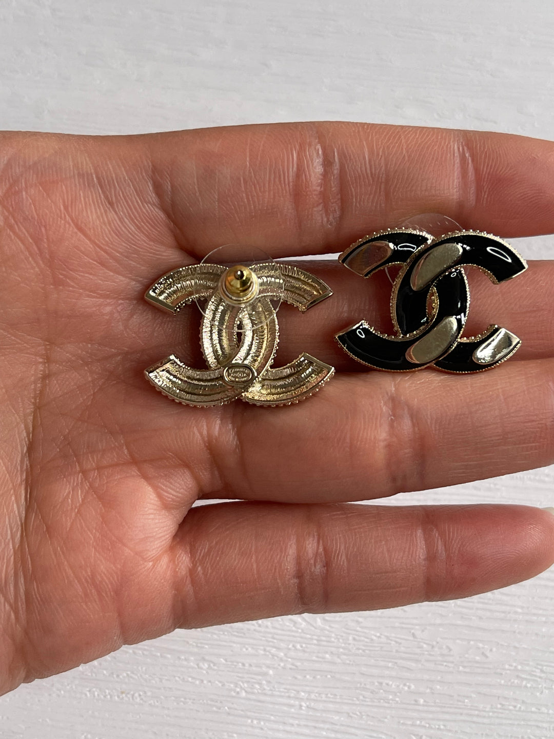 Chanel 21A Gold and Black CC Earrings