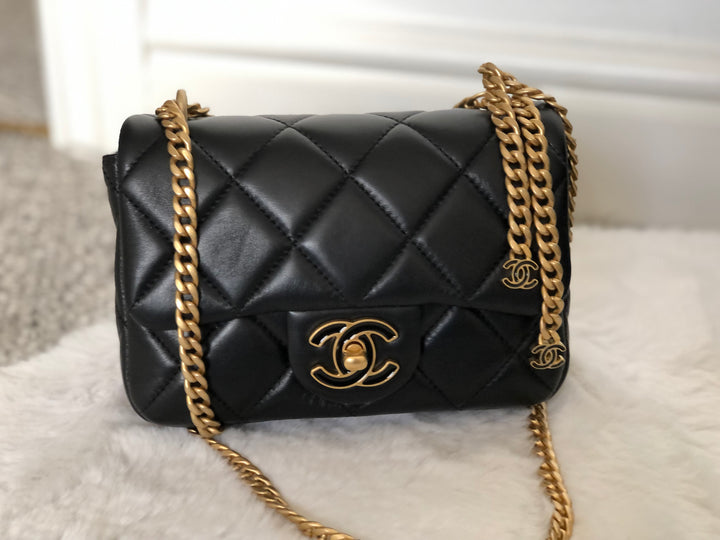 Chanel 22P Black Lambskin GHW Square mini flap bag