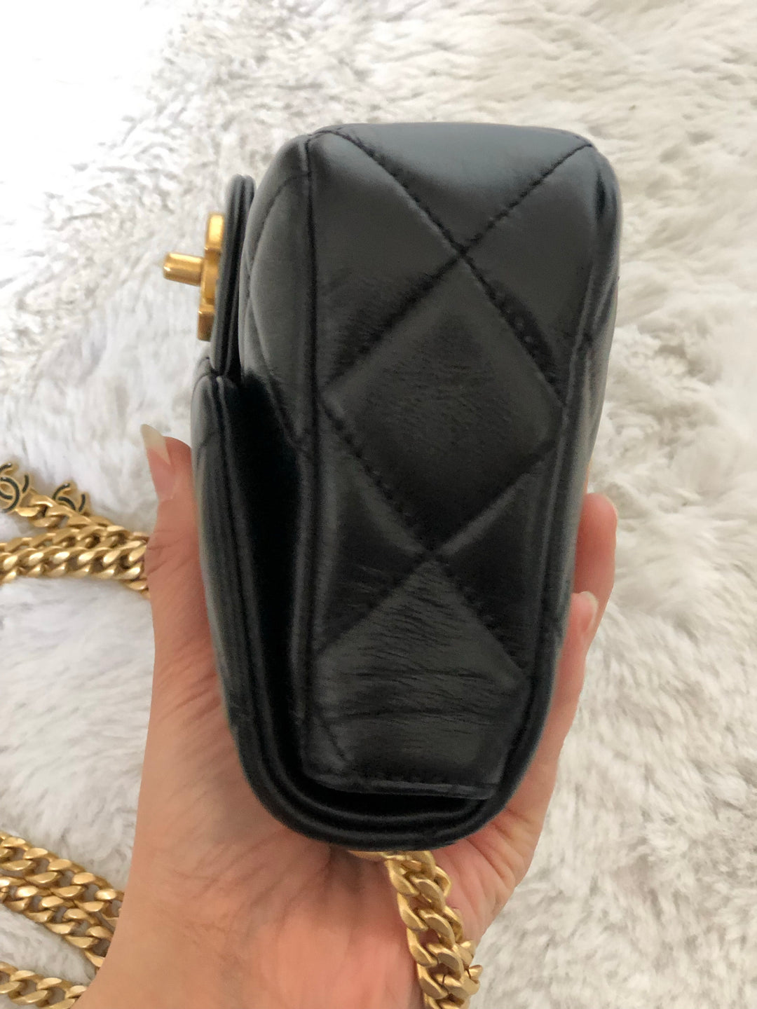 Chanel 22P Black Lambskin GHW Square mini flap bag