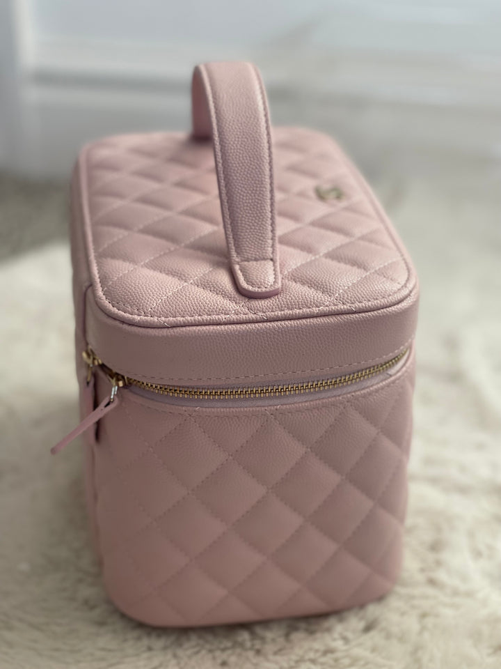 Chanel 21S pink caviar LGHW Large Vanity case