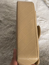 Load image into Gallery viewer, Chanel series 1 Beige Lambskin 24K GHW Small classic double flap bag
